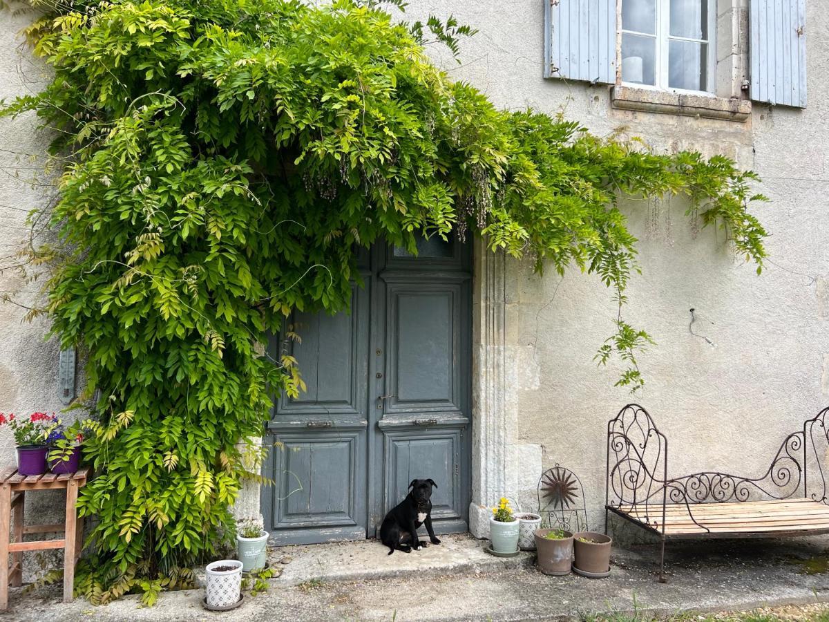 Le Loriot Bed and Breakfast Champagne-et-Fontaine Εξωτερικό φωτογραφία